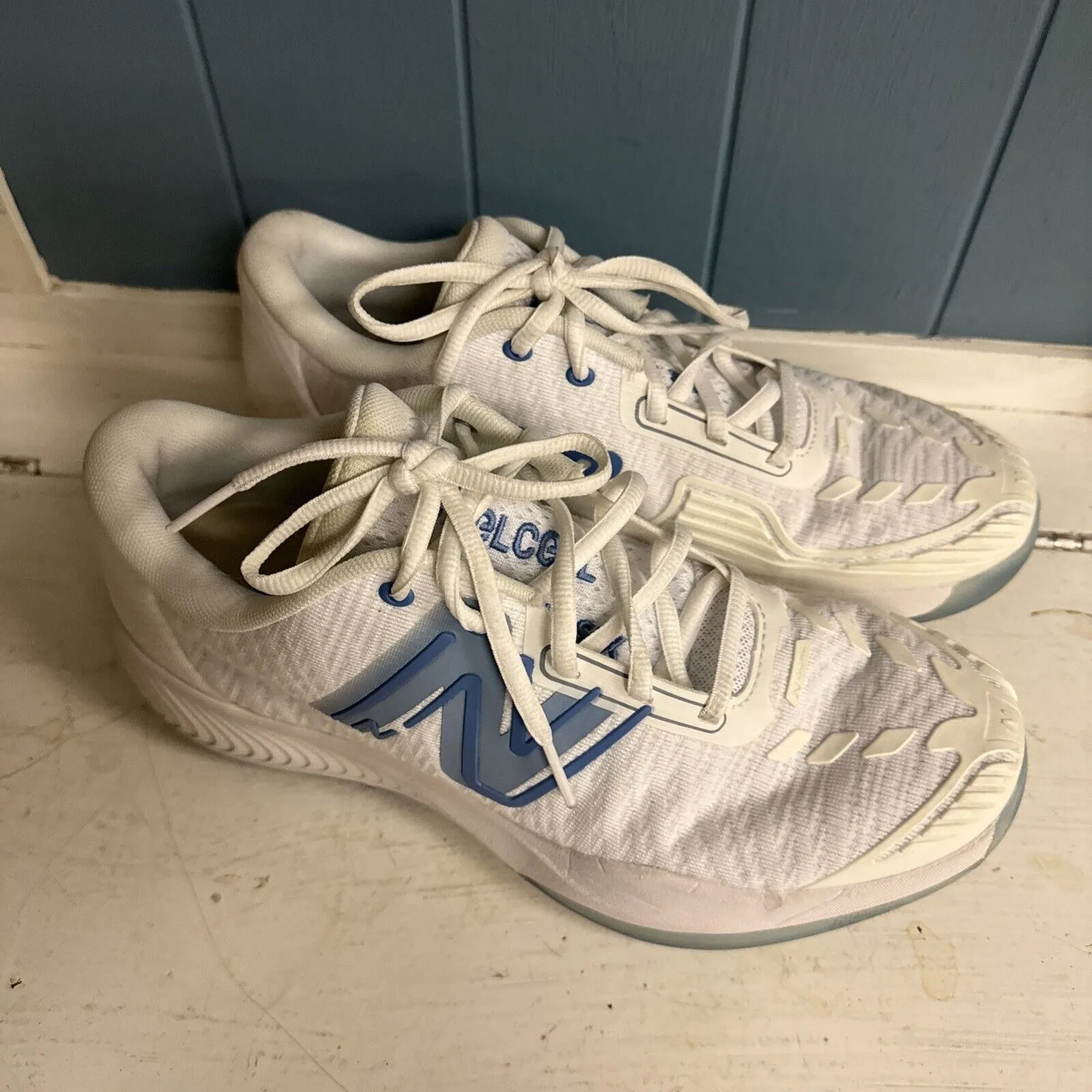 Women's Size 9.5 New Balance FuelCell 996v5 White Navy Women's Tennis‎ Running - Image 3