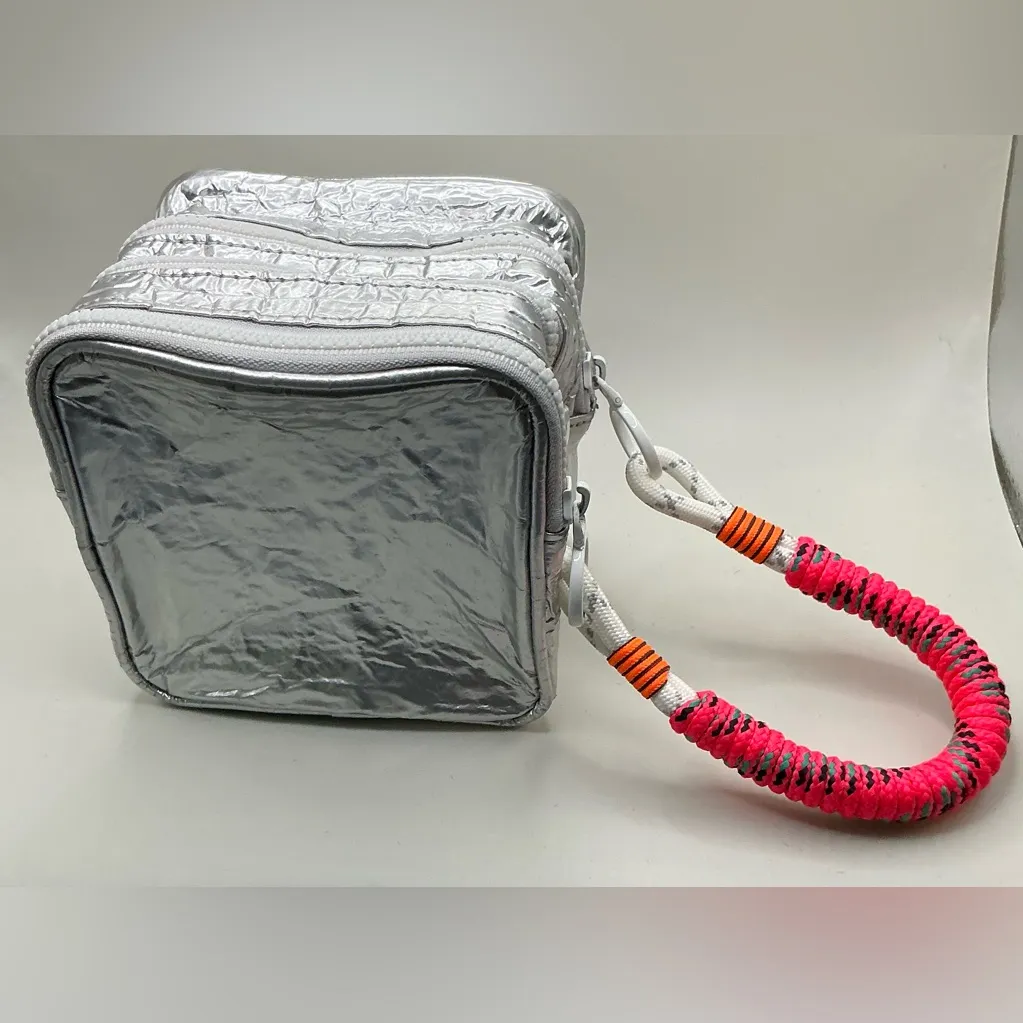 Rare Charles And  Keith Womens Crumbled Effect Sports Rope Wallet Silver Zipper - Image 4