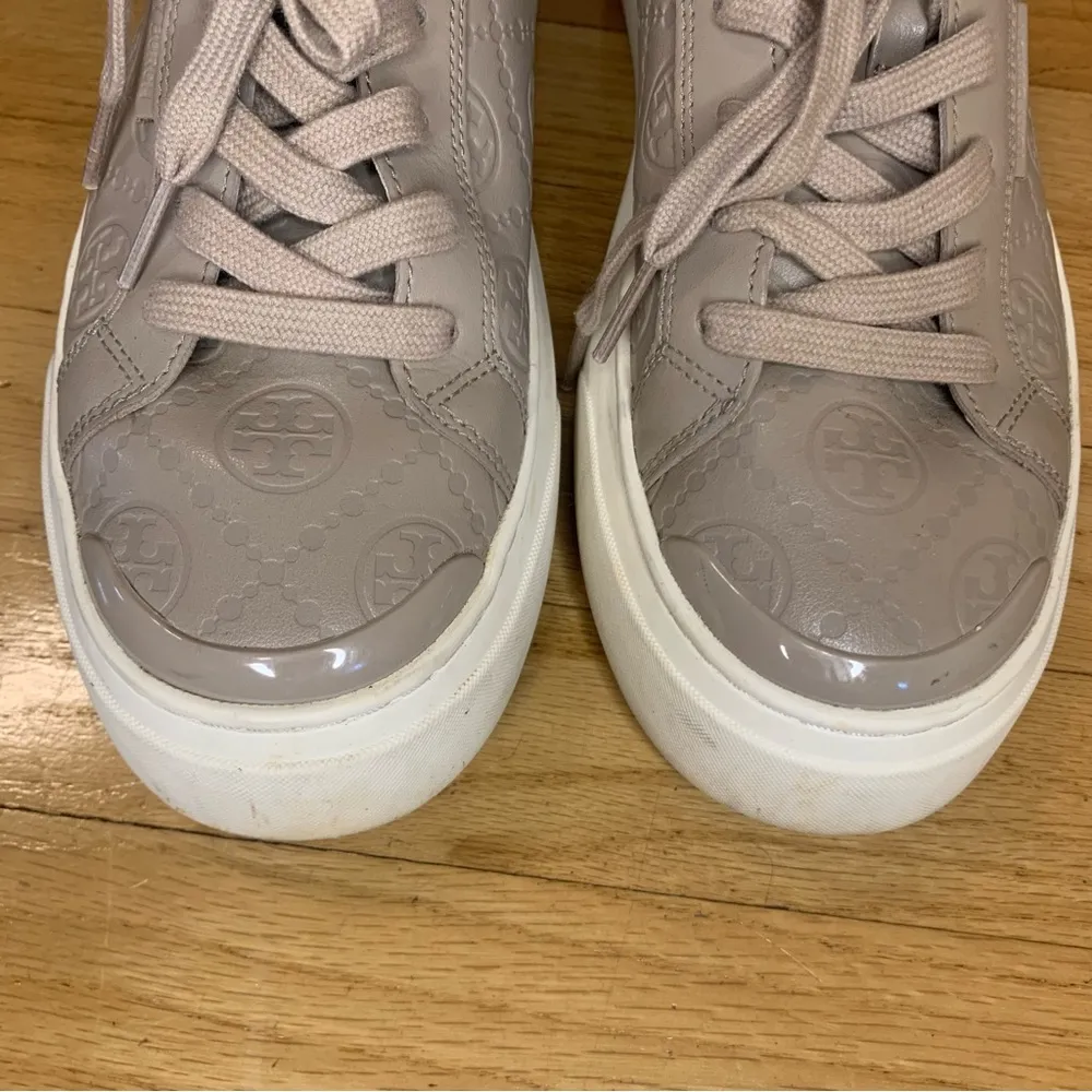 Tory Burch T Monogram Ladybug Sneaker (Fresh Clay) - Size 9 - Image 4