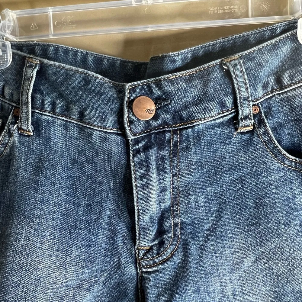 Red camel embroidered jean shorts size 11 - Image 5