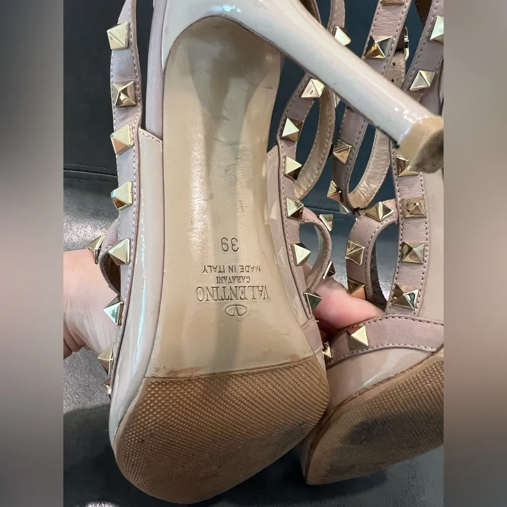 Valentino Rockstud Nude Beige Heels 39 - Image 4