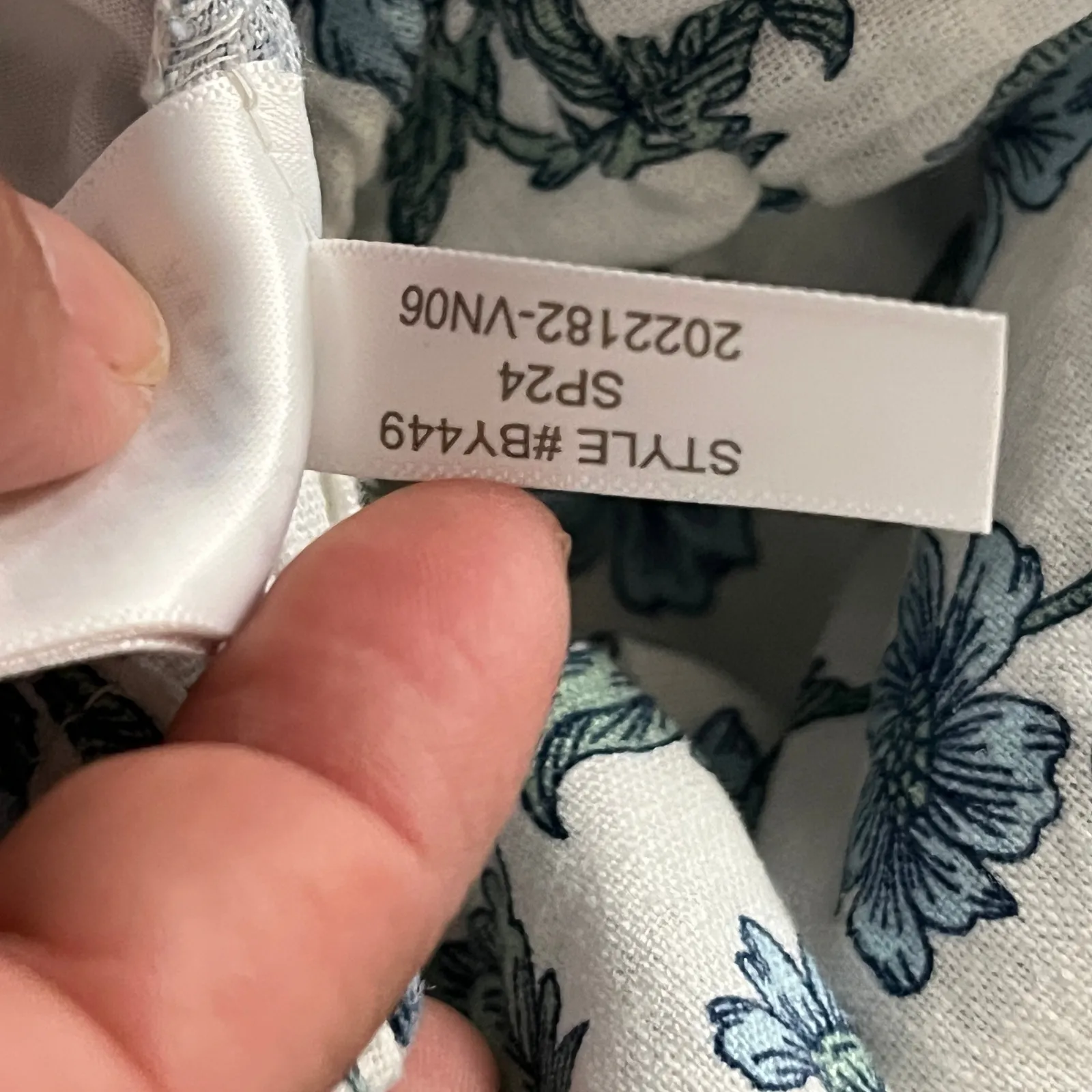 J.Crew Factory Women's White Blue Floral Linen Blend Pleated Shorts Size 14 - Image 5