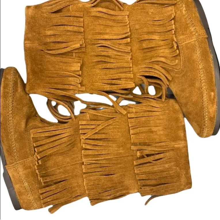 nwot Minnetonka suede moccasin layered fringe calf high boots Size 6 - Image 9