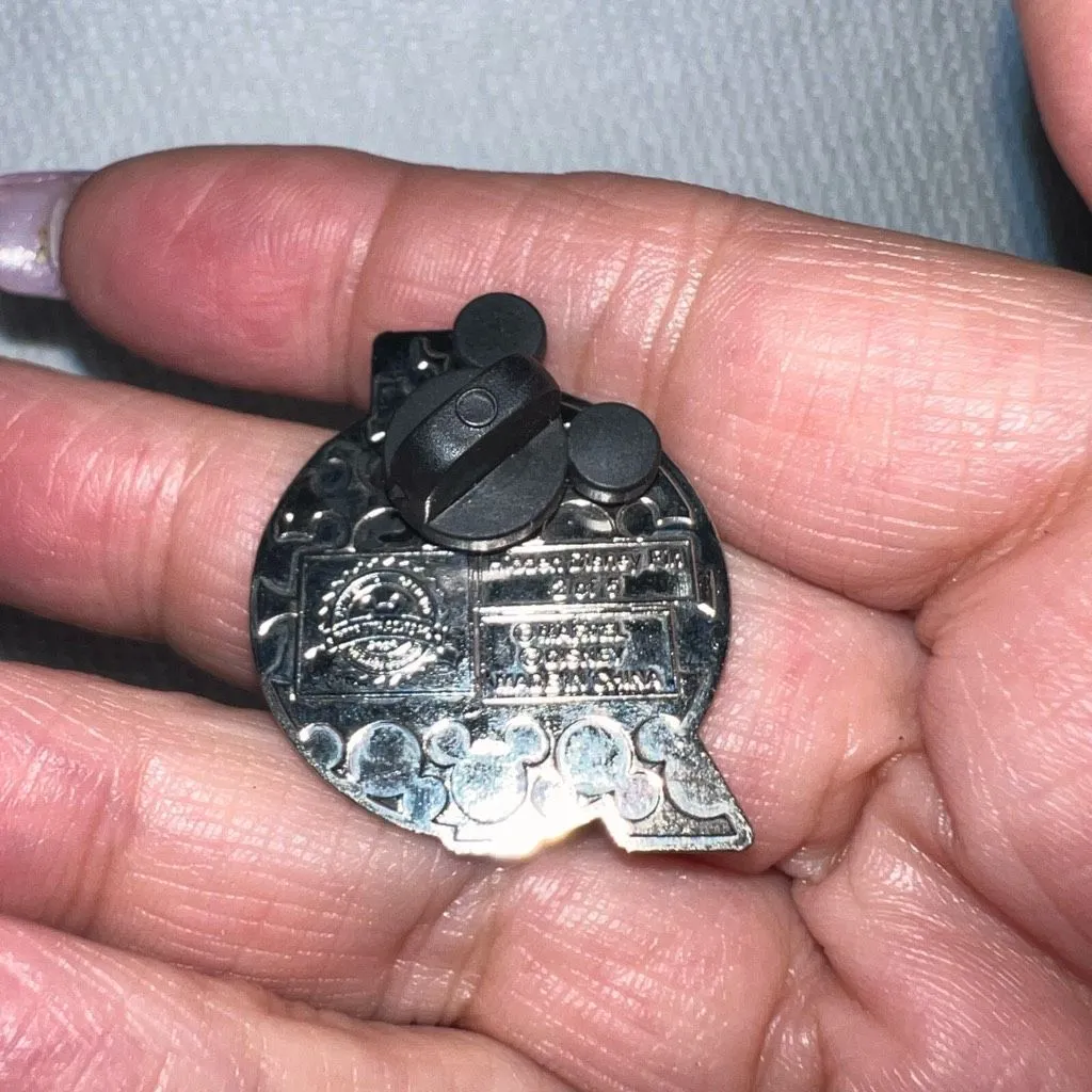 Disney‎ Marvel Avengers Hidden Disney Pin - Image 4