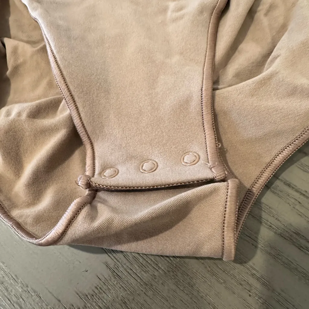 NWOT SKIMS Seamless Sculpt Brief Bodysuit - Large - Image 5