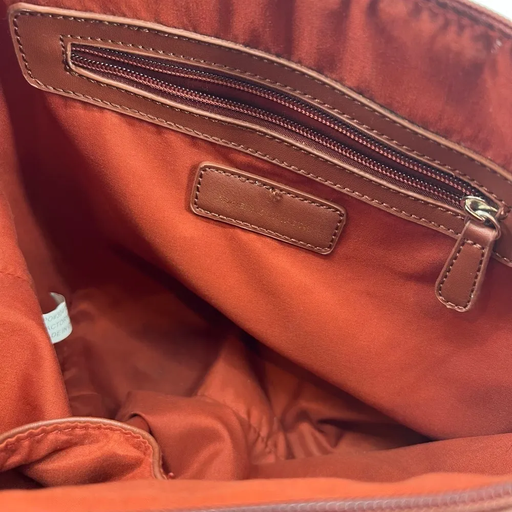 Adrienne Vittadini medium large crossbody satchel top size inside pockets - Image 6