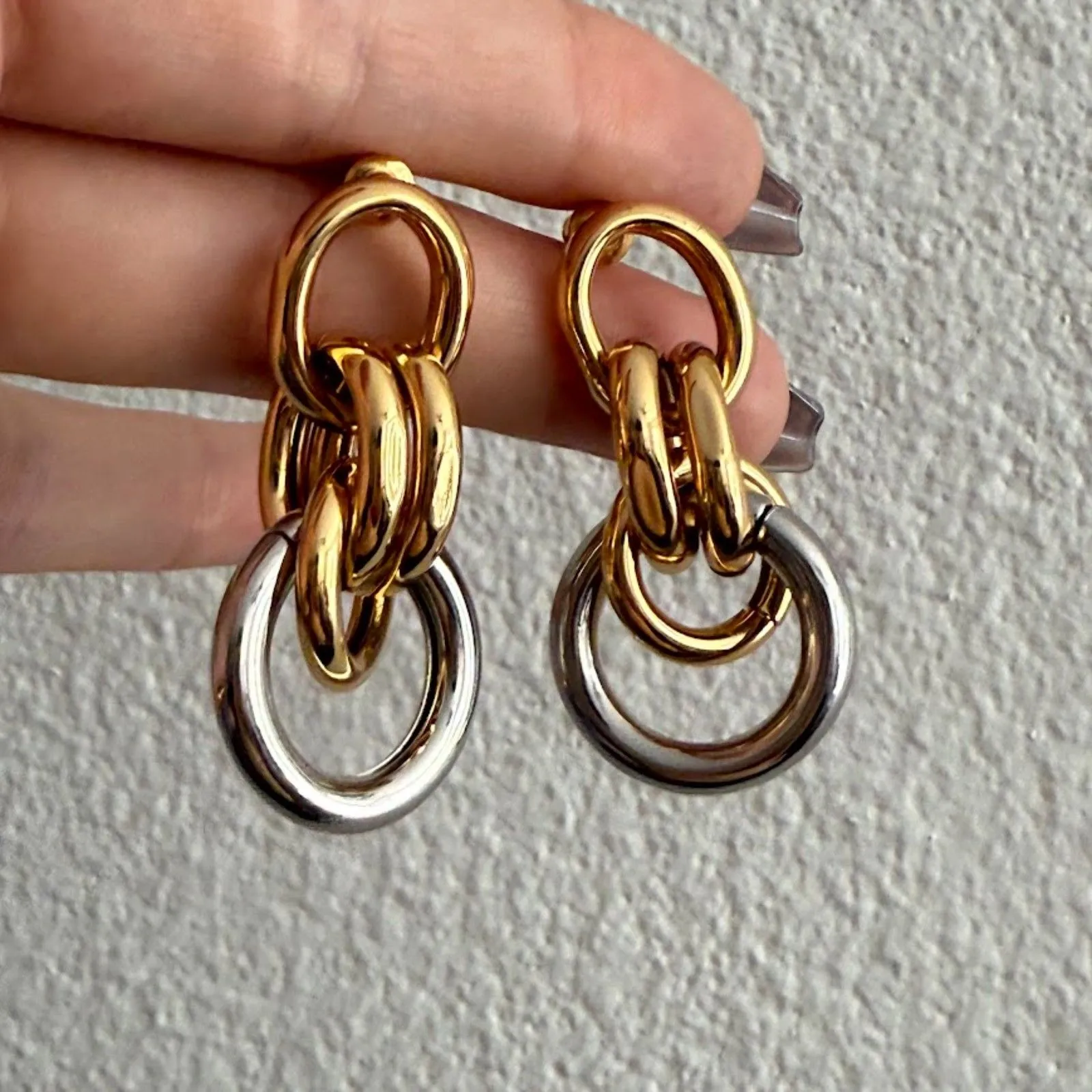 Mixed Metal Round Chain Link Dangle Earrings in Gold & Silver - Image 2
