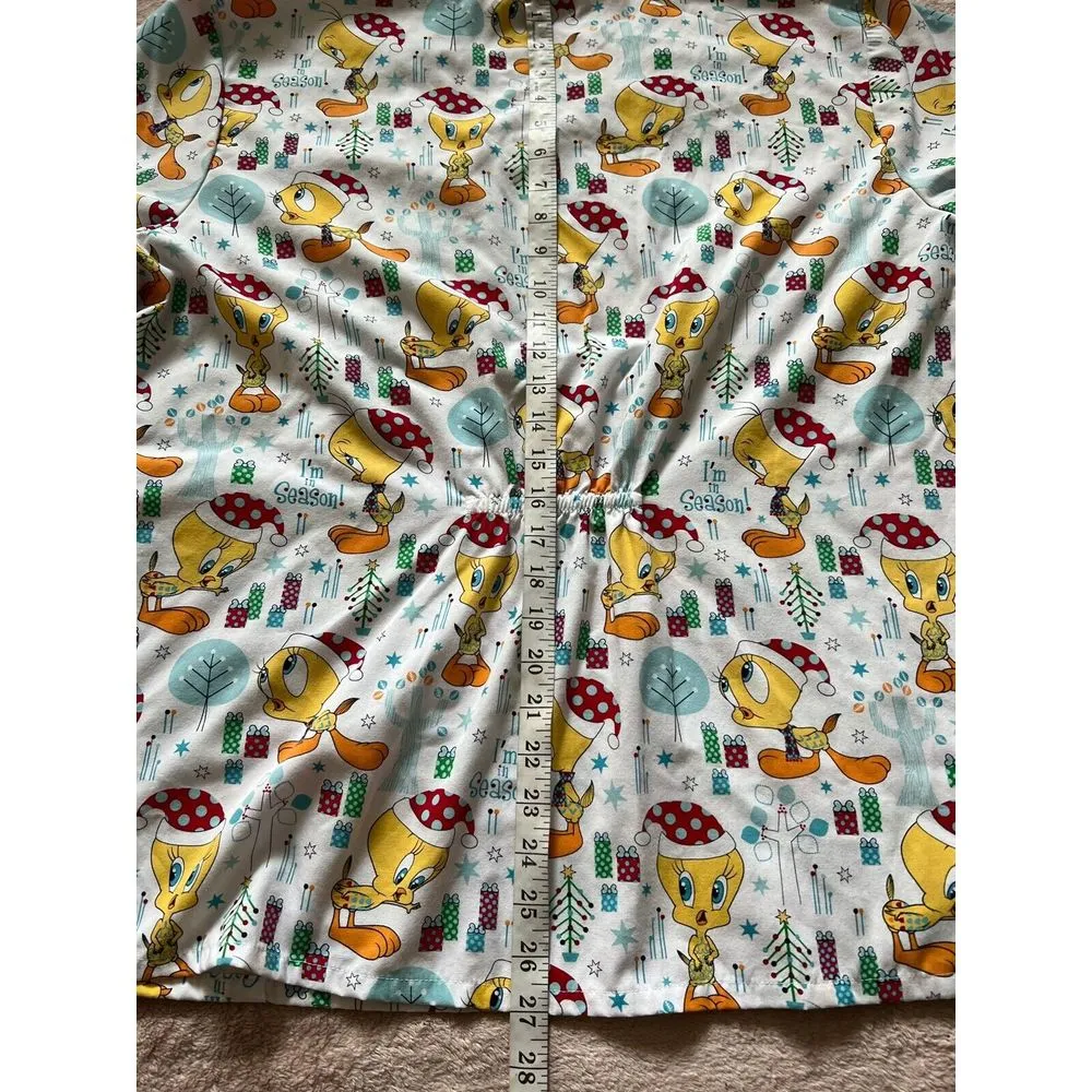 Looney Tunes Tweety Christmas Holiday Scrubs Women's White‎ Top Sz 2X White - Image 6