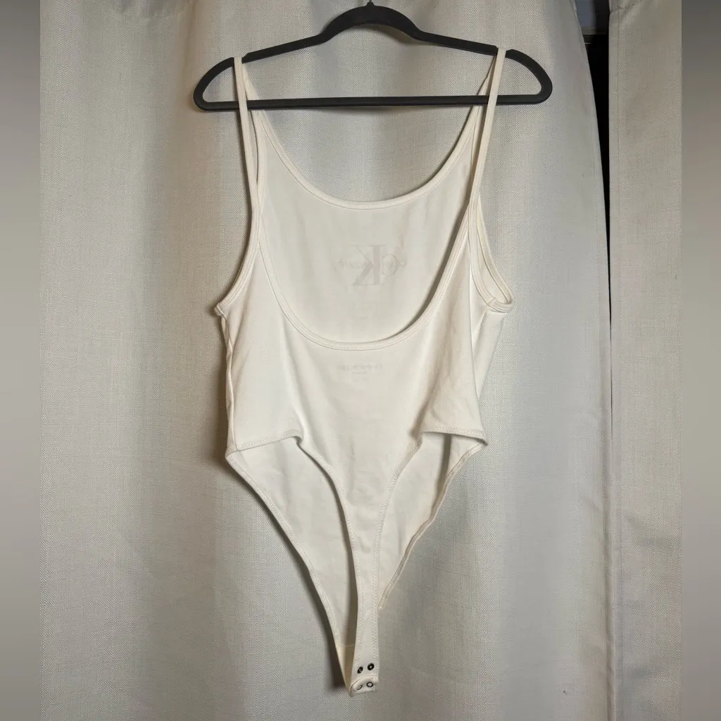 Calvin Klein White Graphic Low Back Bodysuit XL - Image 4