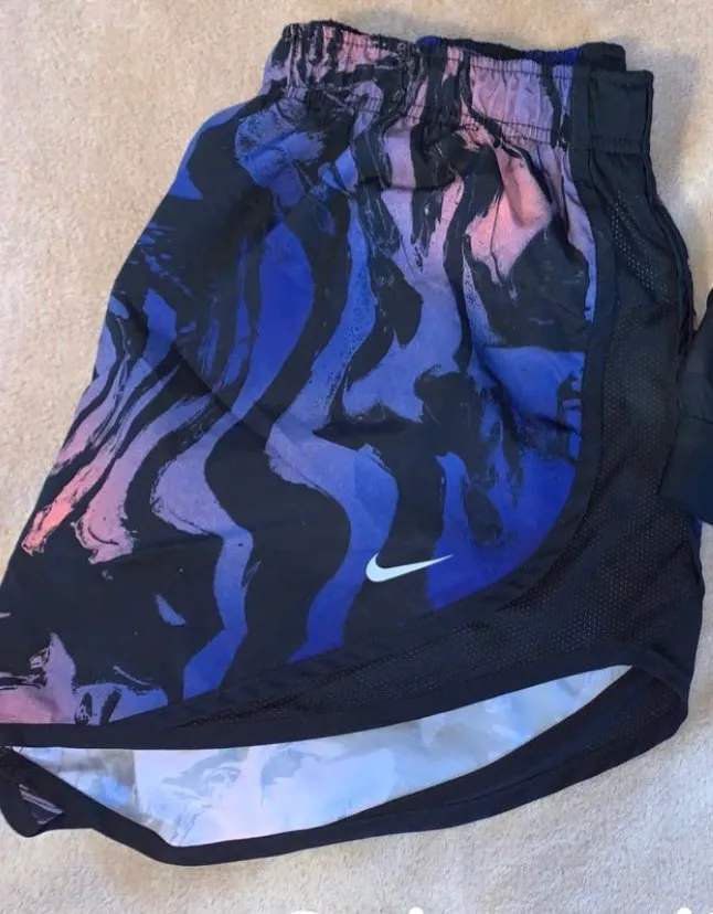 Nike Womens  Running Shorts - Image 2