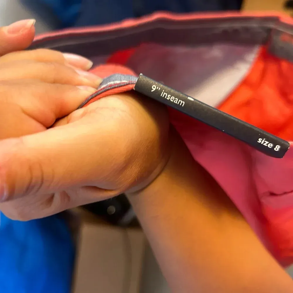 Nwt Tommy Hilfiger Hollywood Coral Bermuda Shorts - Image 4