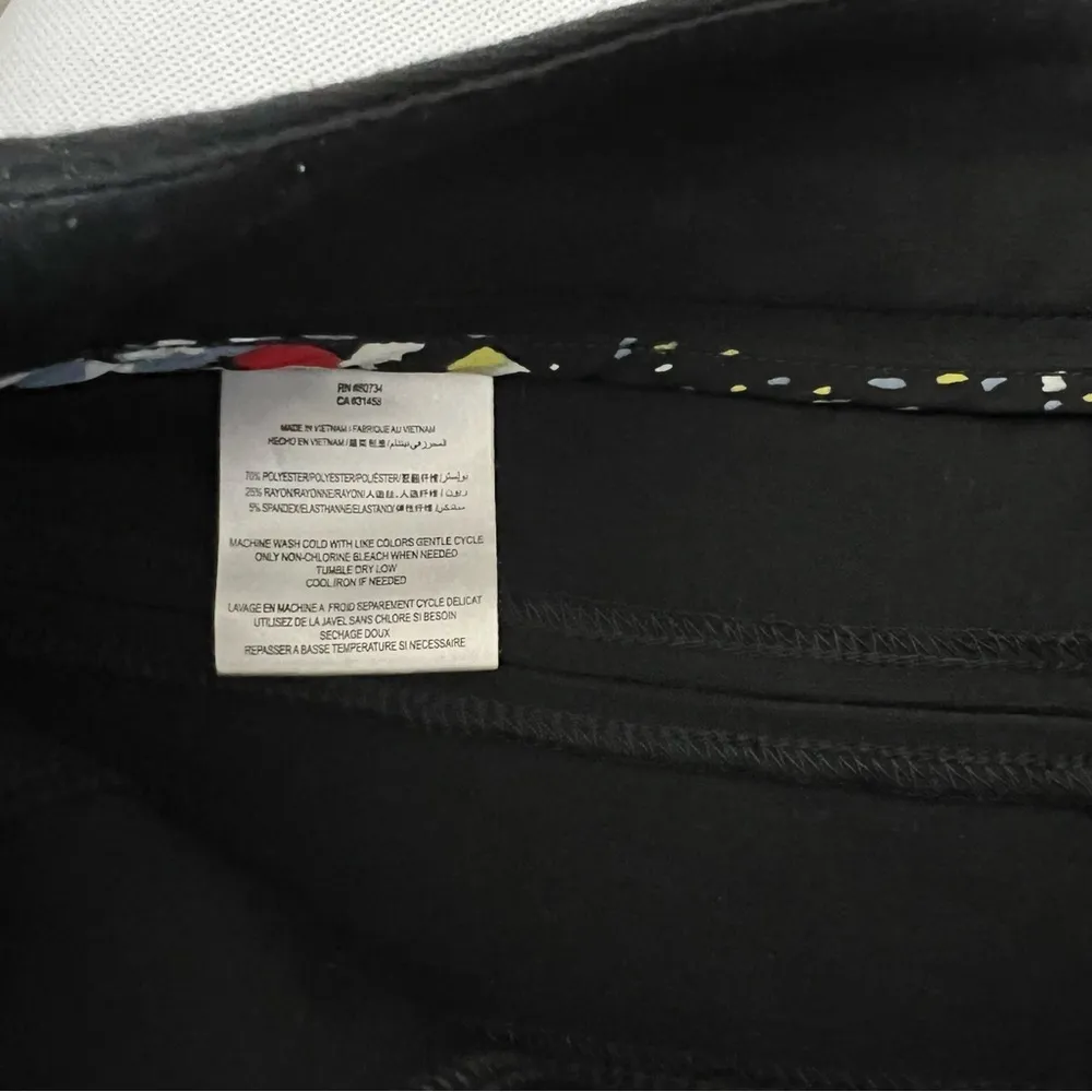 BCBGeneration Mini Skirt Size 6 A-Line Back Zip Closure Stretchy - Image 6