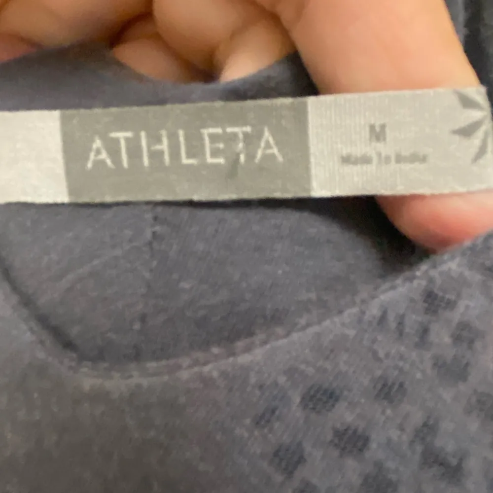 Athleta charcoal grey lined dress strappy back w bra shelf size medium - Image 3