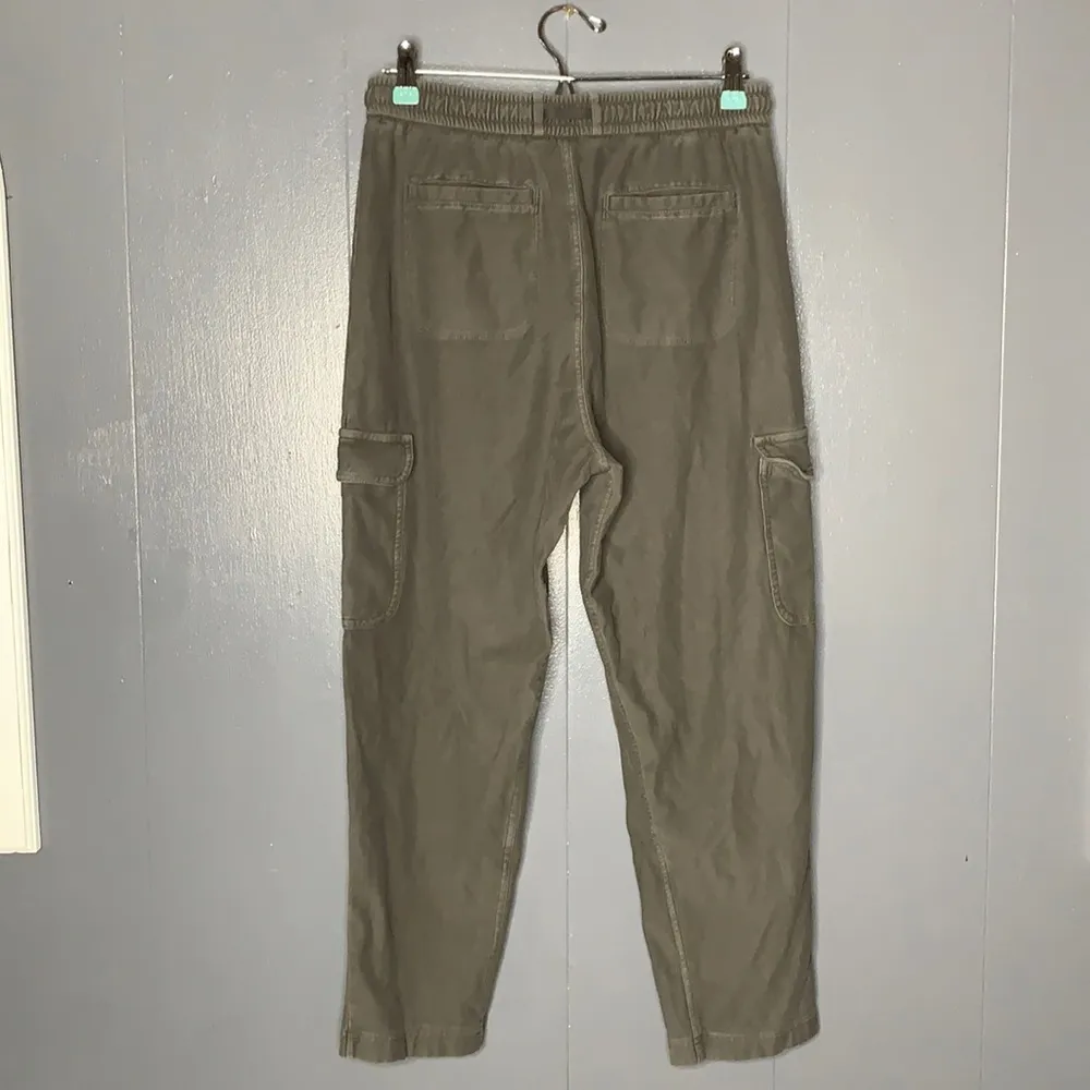 Athleta‎ Farallon Cargo Crop Pant Size 4 - Image 7