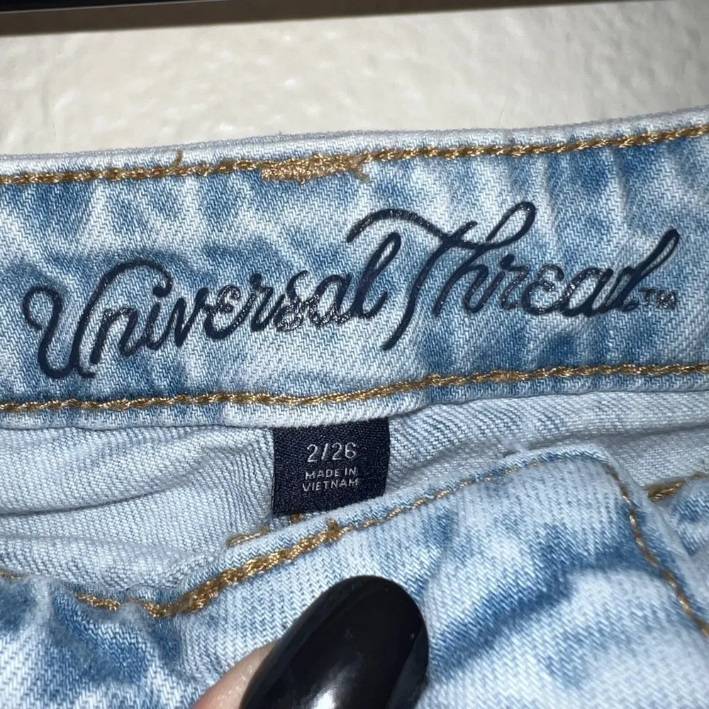 Universal Thread Light Wash Denim High Rise Midi Shorts size 2/26 - Image 3