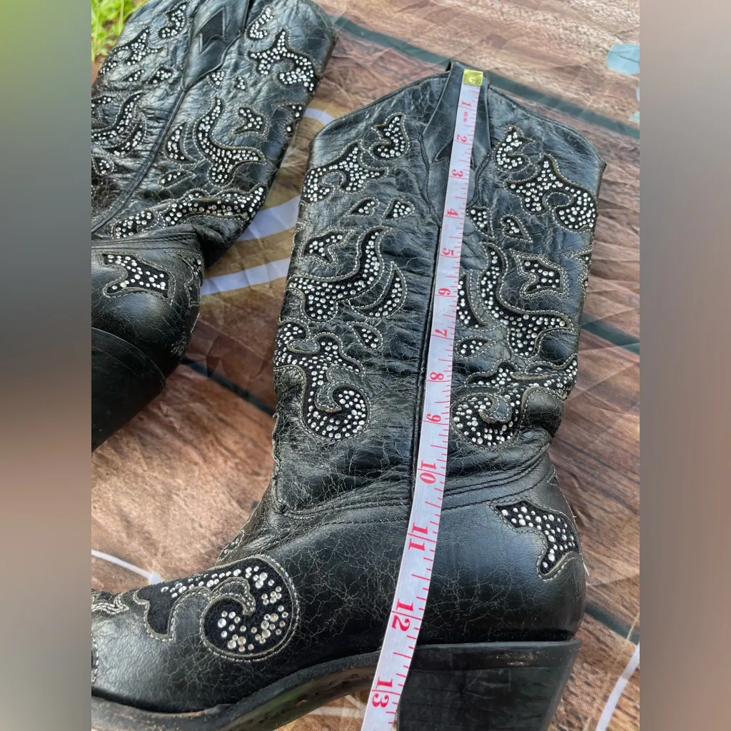 Corral Black Heeled Boots with Western Flair - Image 14