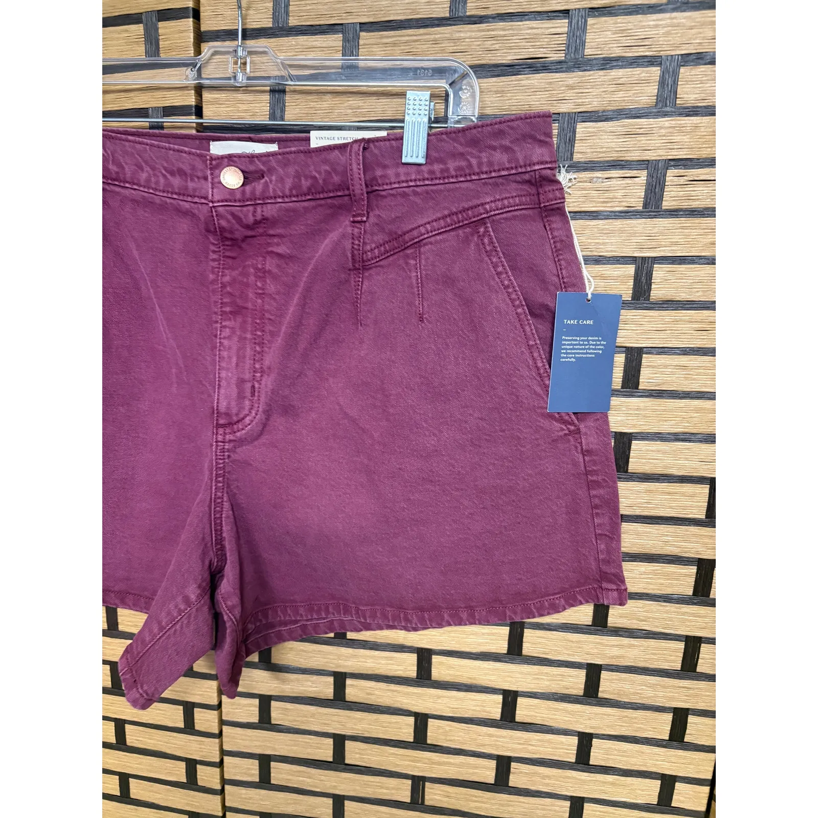Universal Threads Burgundy High Rise Midi Shorts Size 16 - Image 3