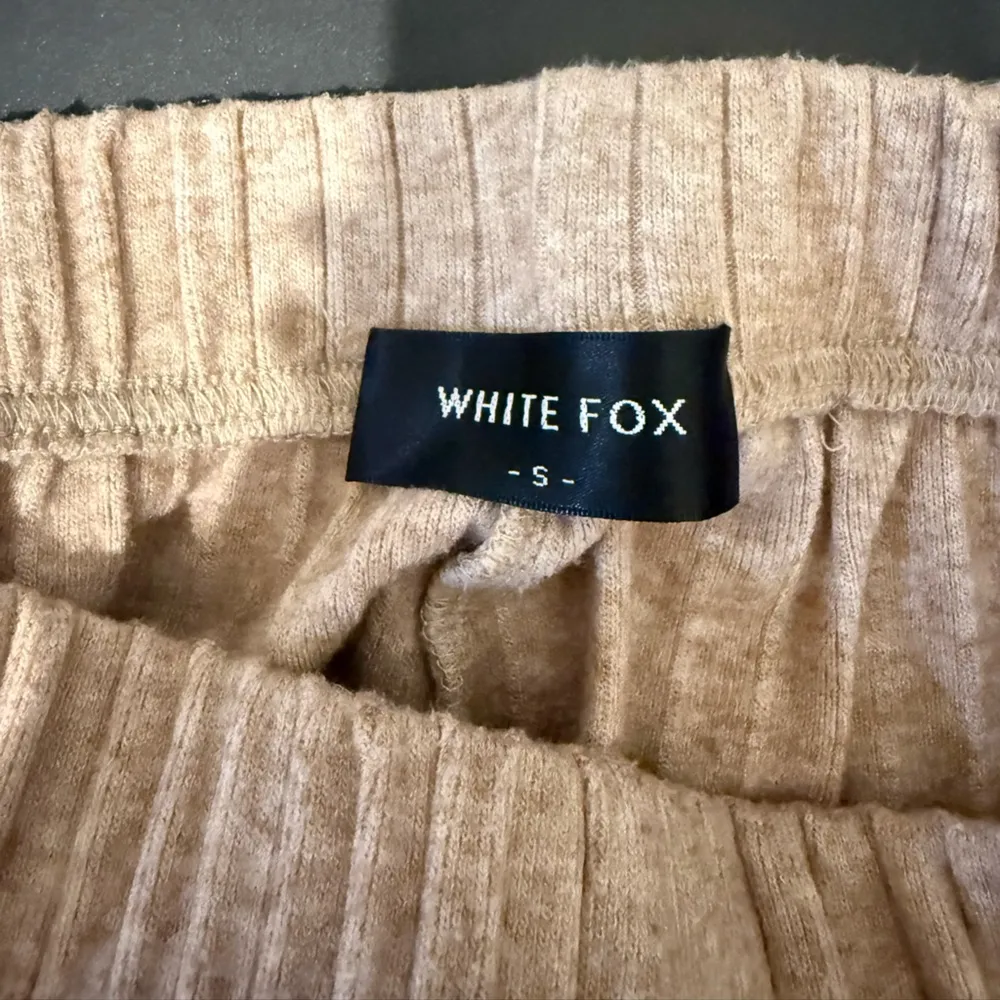 White Fox Boutique Someone Else's Problem Pants - Oatmeal - Image 6