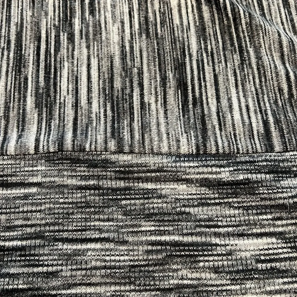 BONGO Top Blouse  Pullover black, gray and white Sz 2X Round Neck Short Sleeves - Image 2