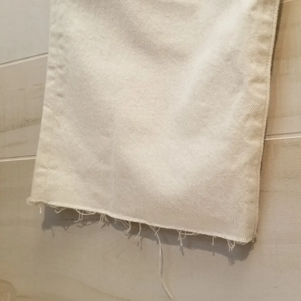 {32} NWT Banana Republic High Rise Straight Raw Hem Ankle - Image 5