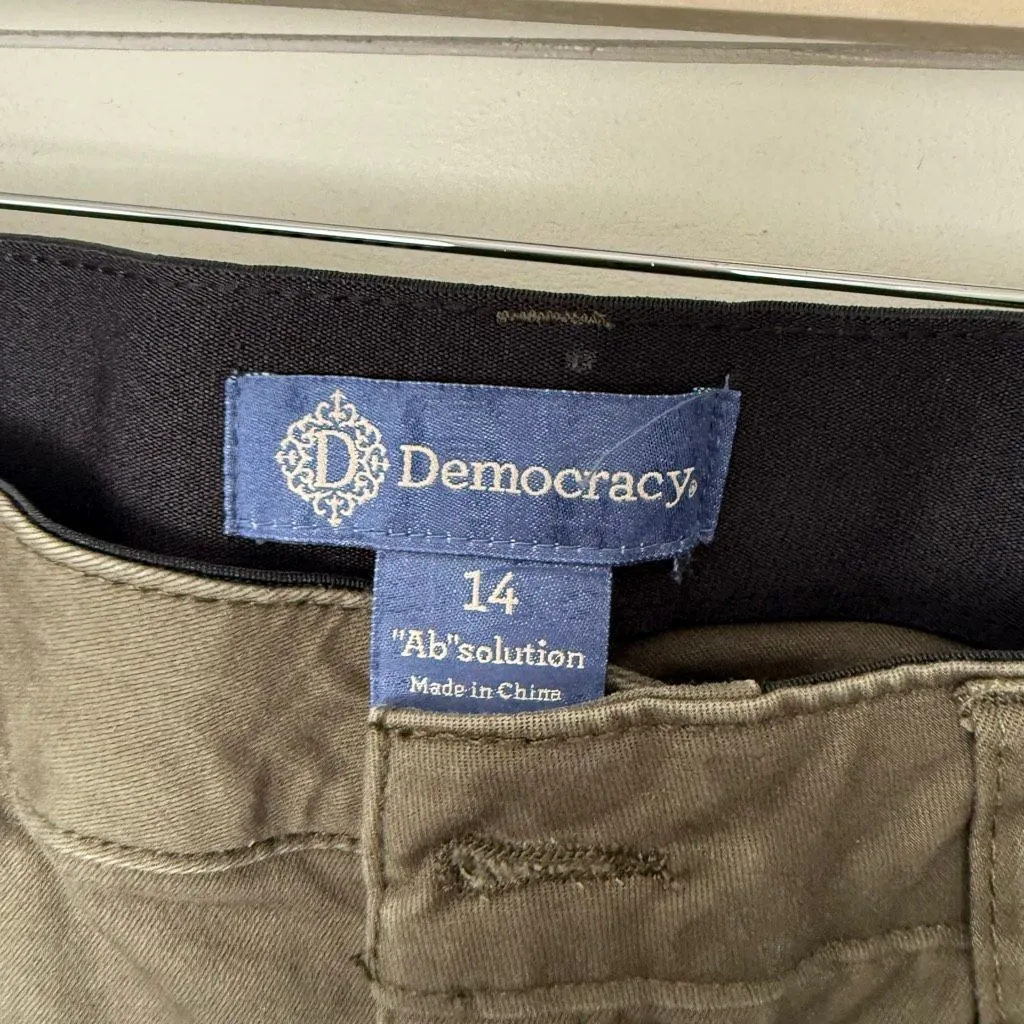 Democracy Women’s 14 Ab Solution High Rise Straight Leg Green Jeans - Image 2