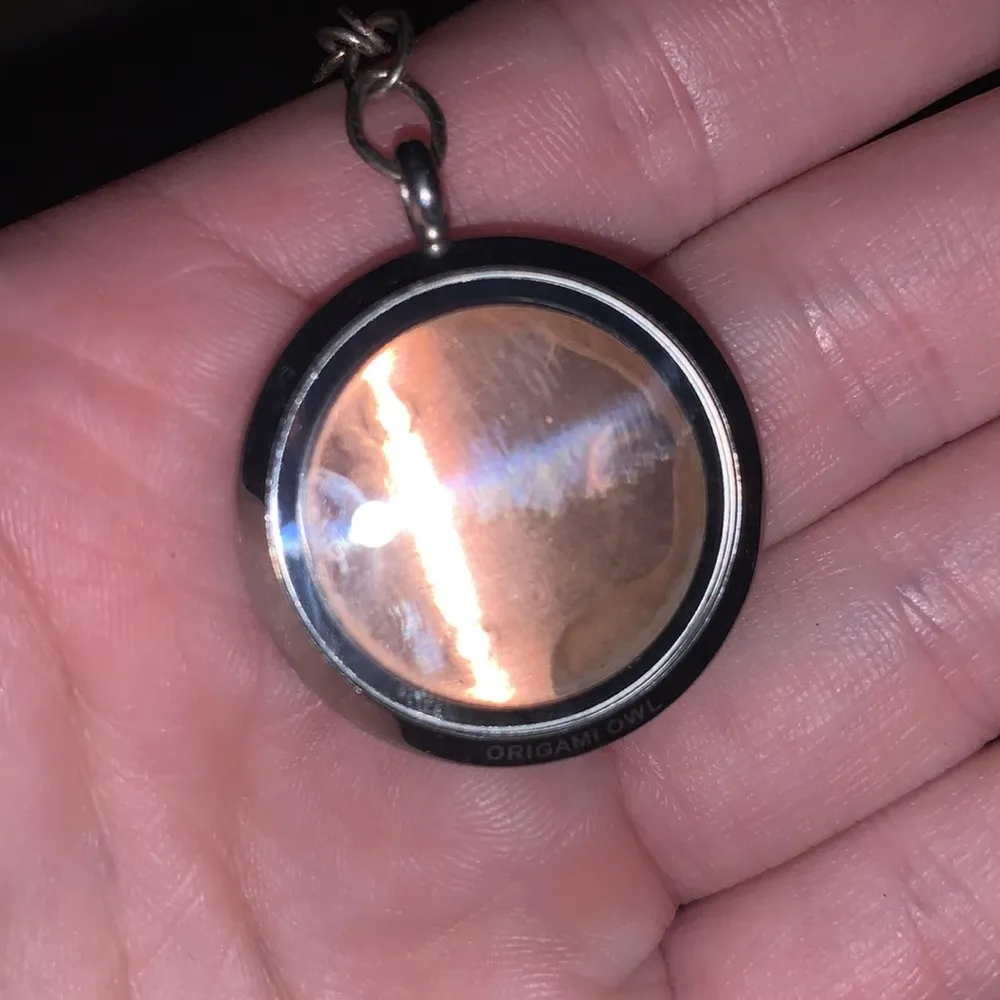 Origami Owl silver sequined necklace - Image 5