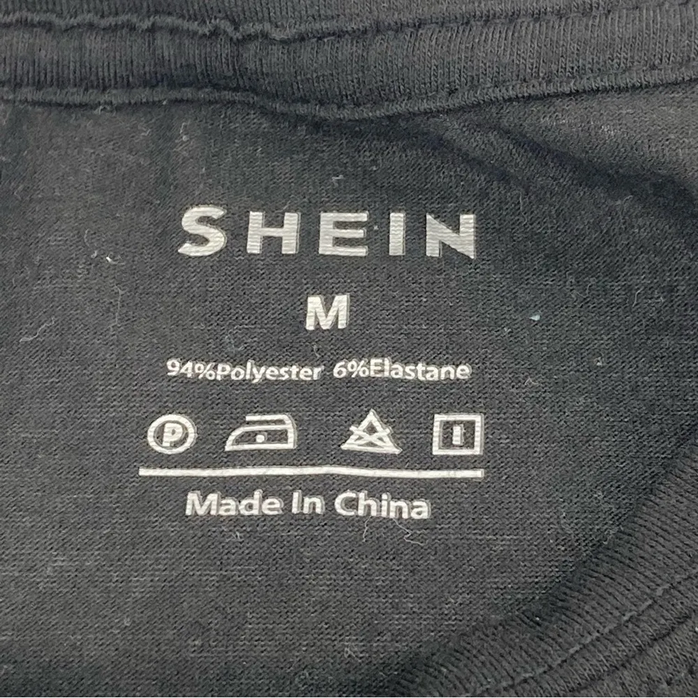 I'm Not Short I'm Penguin Size  Women’s Graphic tee Size M - Image 8