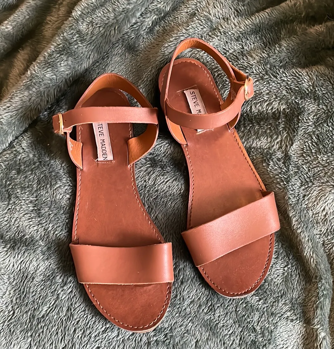Steve Madden Donddi Sandals - Image 3
