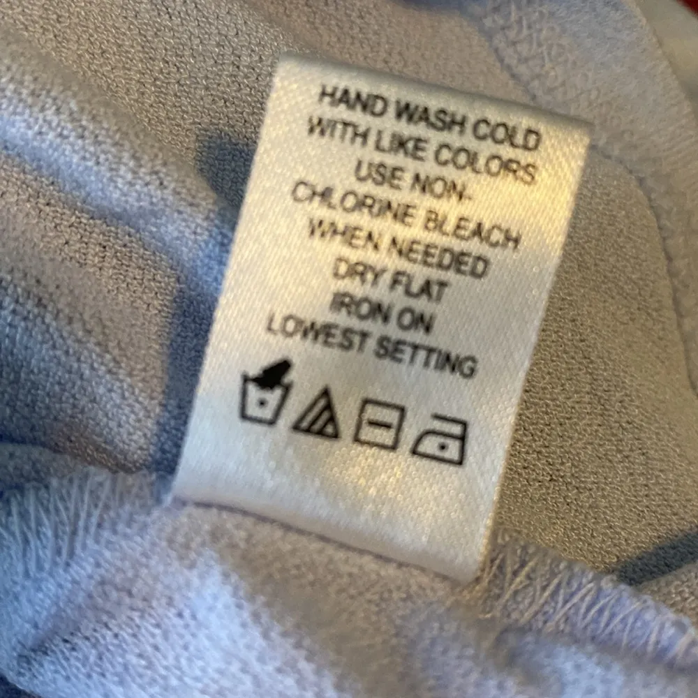 Me to We Pac Sun Size XS Women's Teen Girl Baby Blue Shirt - Image 6