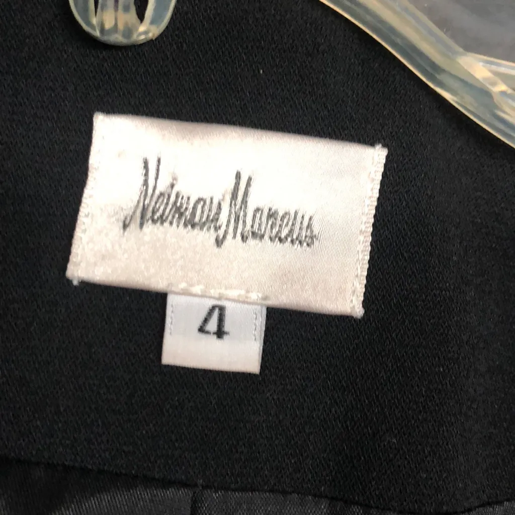 Size 4 Black blazer with ruffles edges - Image 3