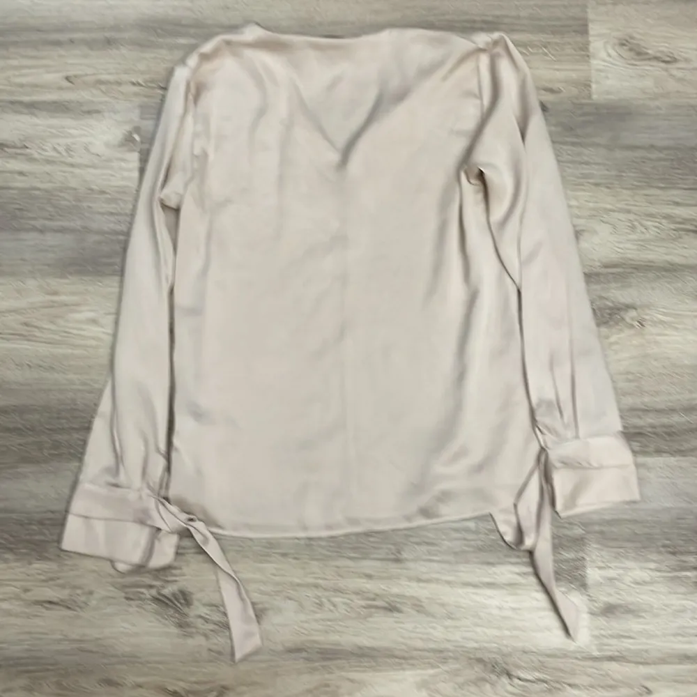 Beige Long Tie Sleeve V-Neck Blouse Size XS - Image 7