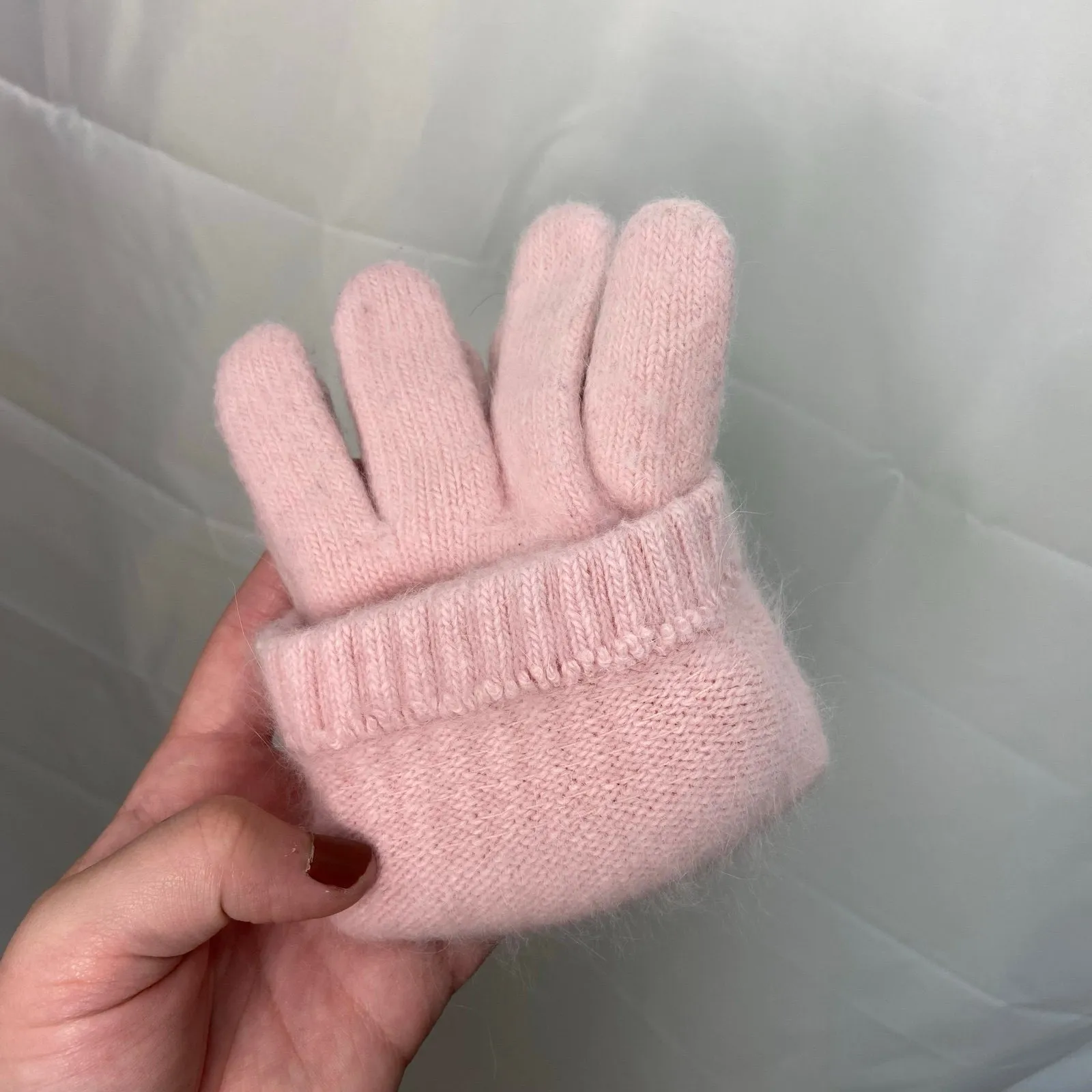 Women's light pink soft fuzzy warm winter‎ gloves cold gear ribbed cuff one size - Image 4