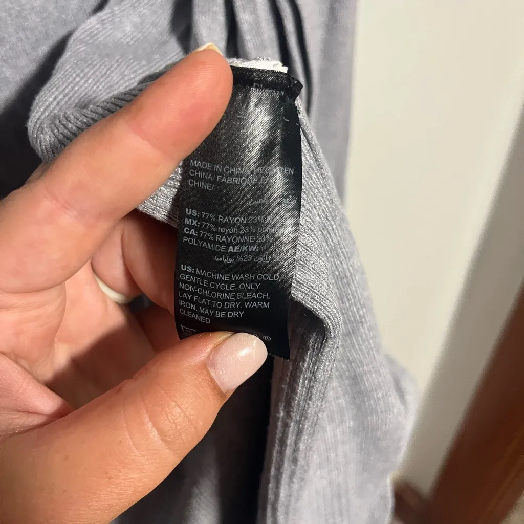 White House Black Market Light Gray Cardigan - Image 3