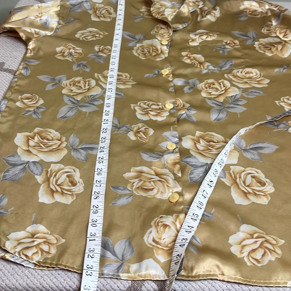 Victoria’s Secret Floral Satin Button-Up sleep dress Shirt - Image 10