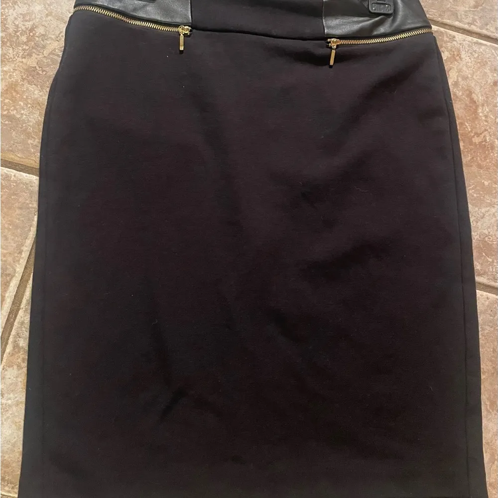 Jennifer Lopez Skirt Size 6 - Image 4