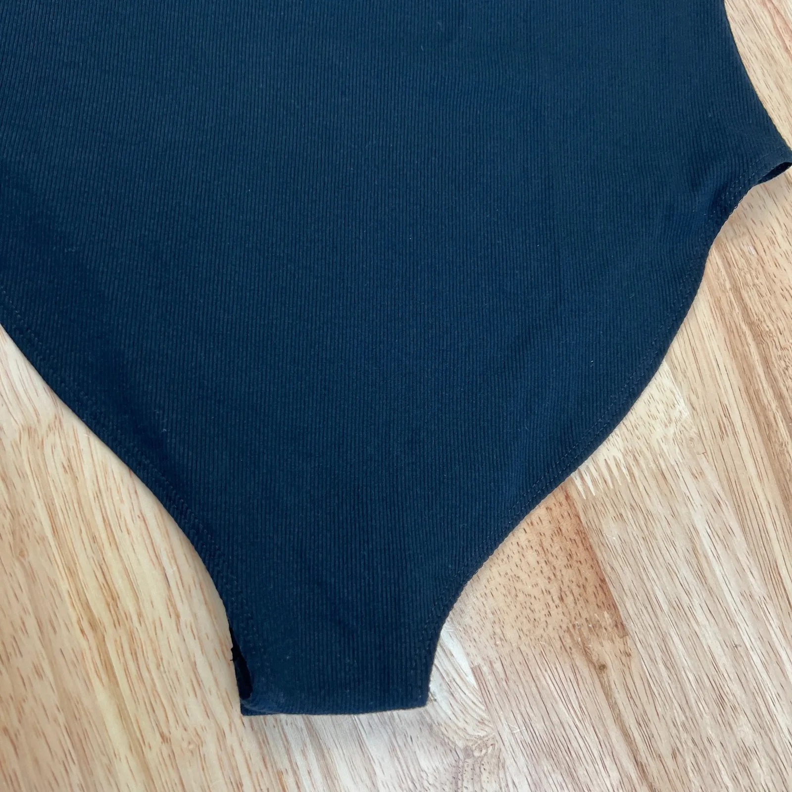 Wild Fable Women's Black Spaghetti Strap Bodysuit - Size Medium - NWT - Image 7