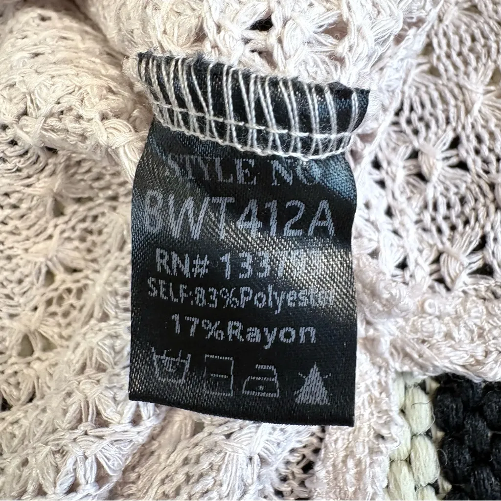 POL V-Neck Bell Sleeve Knit Sweater Small - Image 9