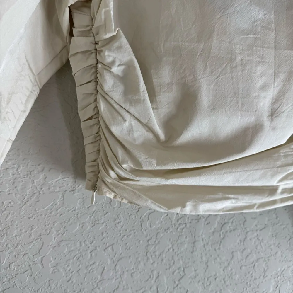 Aritzia Sunday Best Cream Giselle Petal Cropped Top Size 4 - Image 6