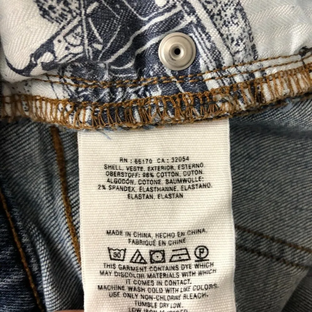 Pilcro and the Letterpress Anthropologie Jeans Ankle Crop Distressed 26 - Image 4