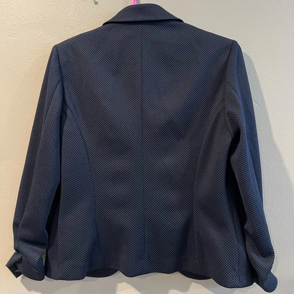 Amanda + Chelsea Women’s Navy Blue Textured Blazer Jacket Ruche Sleeves Size 6 - Image 2