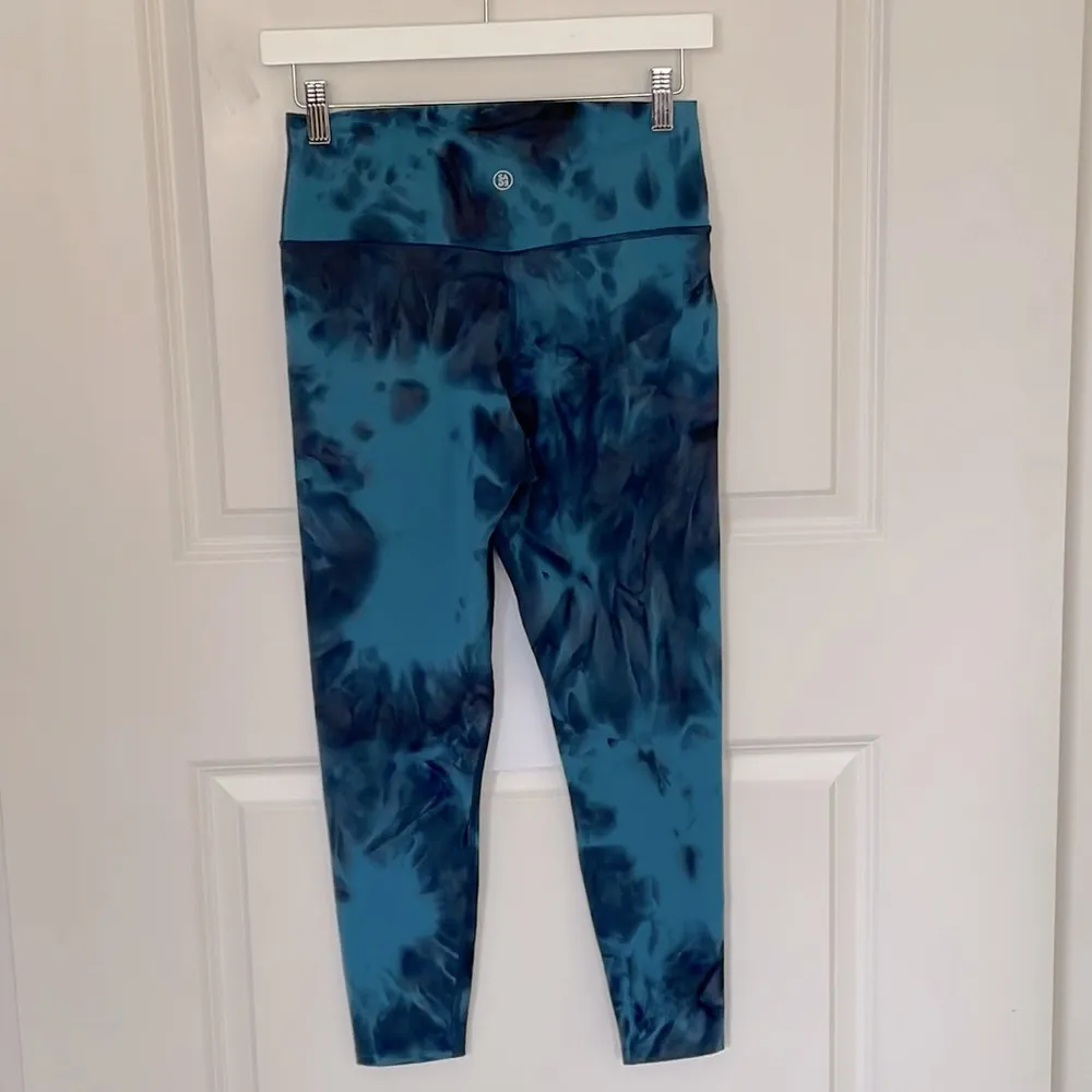 Sage Collection Blue Tie Dye Leggings Medium - Image 3