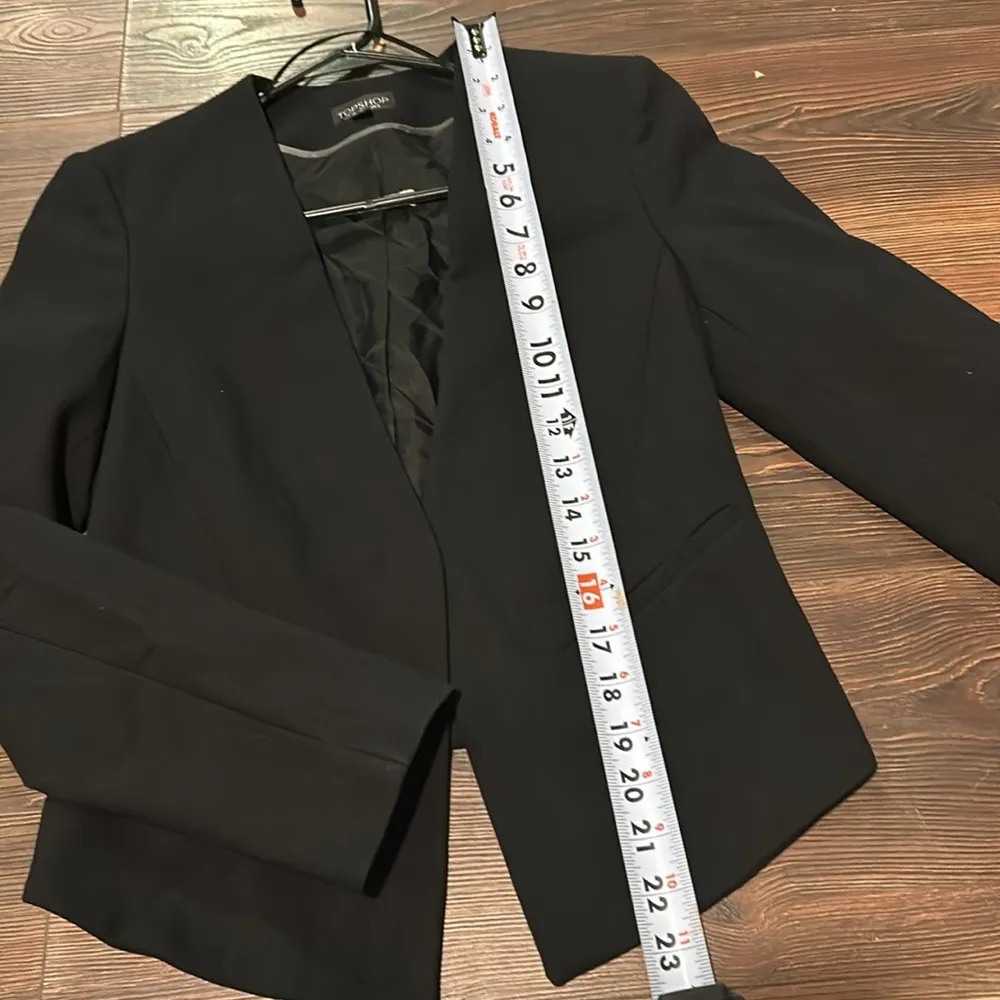 TopShop Black blazer. - Image 5