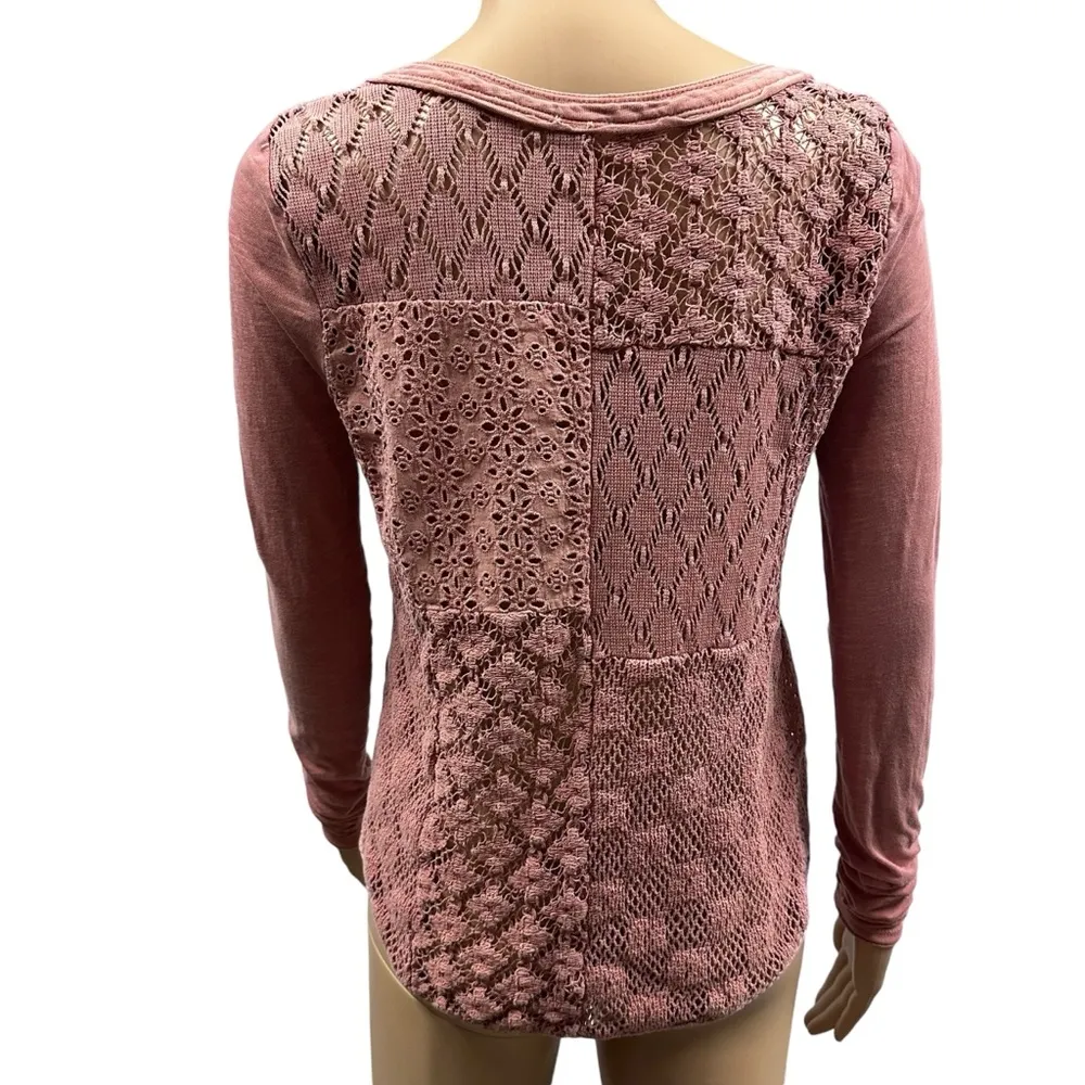Free People Crochet Lace Patchwork Back Dusty Pink Long Sleeve Shirt Womens XS - Image 4