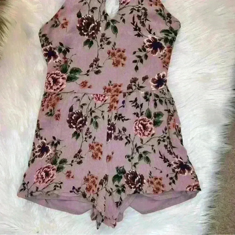 Full Tilt Purple Floral Keyhole Romper Small - Image 2