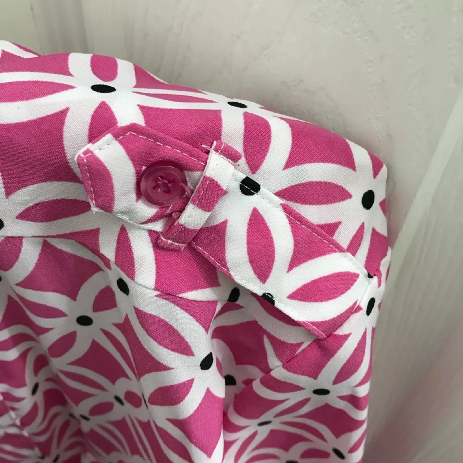 Coral Bay Hot Pink & White Mod Pattern Button Up Blouse Top Small Relaxed EUC - Image 7