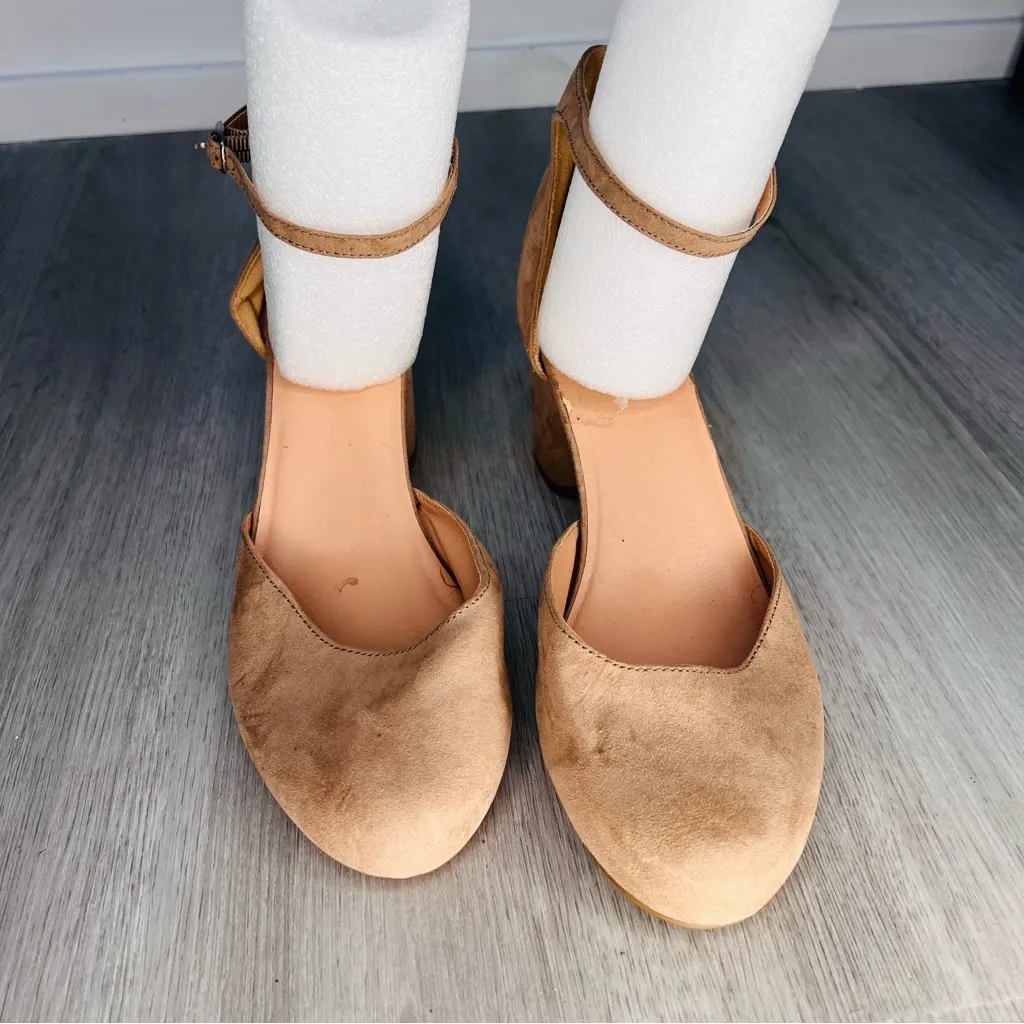 Jellypop Tan Suede Block Heels shoes size 11 - Image 7