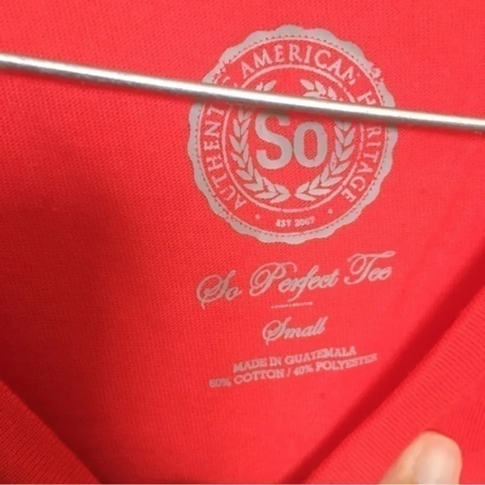 Womens size small red fitted T-shirt - Image 3