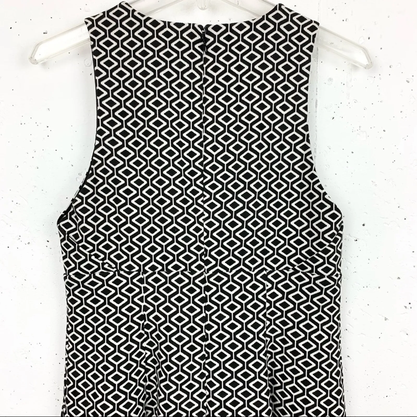 1.State Sleeveless V-Neck Fit & Flare Geometric Dress Black White Size Small - Image 4
