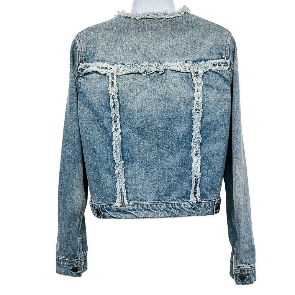 Tinseltown Frayed Distressed Light Wash Denim Jean Button Up Jean Jacket - Image 2