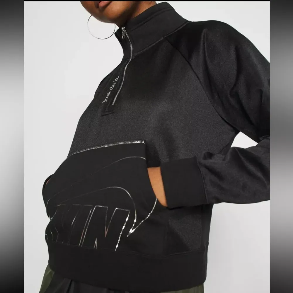 Nike Women's Large Icon Clash 1/4 Zip Black Silver Pullover Fleece - Image 16